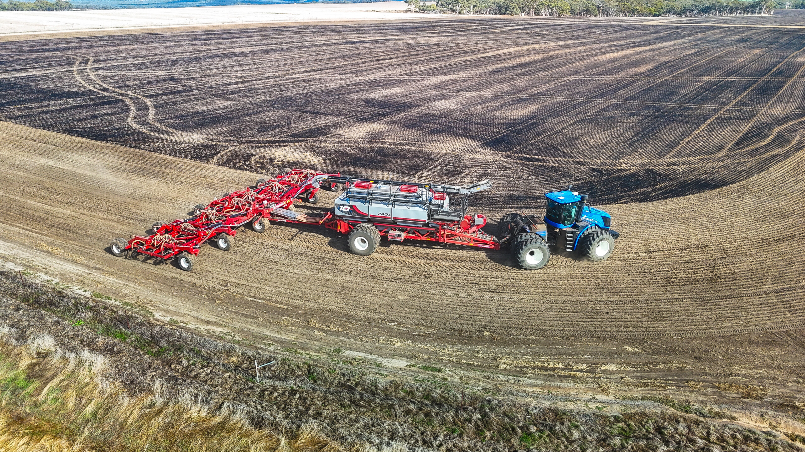 Morris demonstration rig with McIntosh & Son in the northern region of Western Australia. Demonstration rig in the northern region of WA